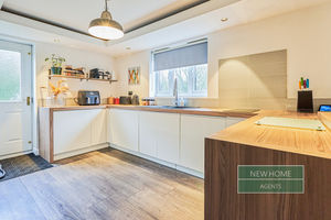 Photo 14- click for photo gallery